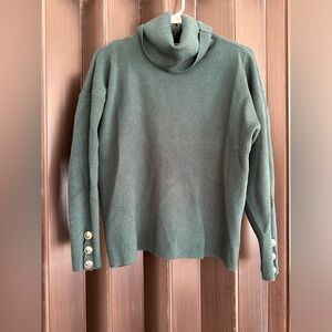 Sweater size M